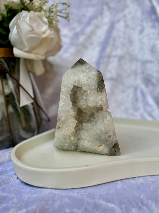 Druzy Moss Agate Tower